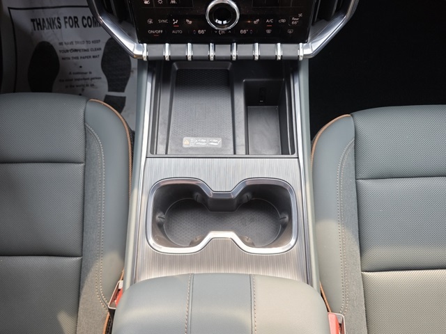 2024 GMC Acadia AT4