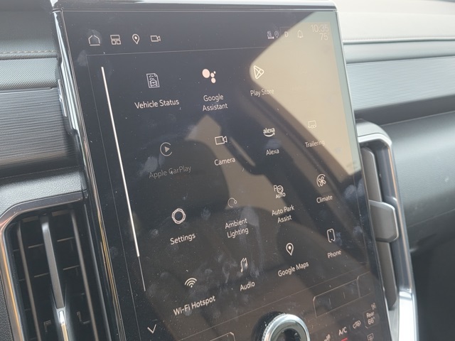 2024 GMC Acadia AT4