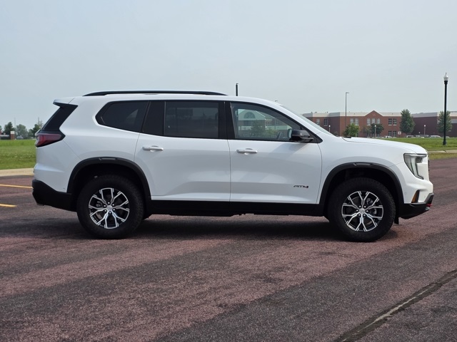 2024 GMC Acadia AT4