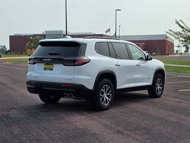 2024 GMC Acadia AT4