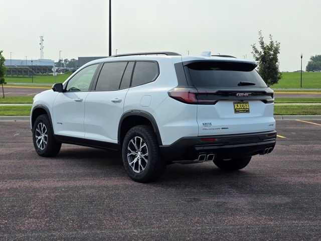2024 GMC Acadia AT4