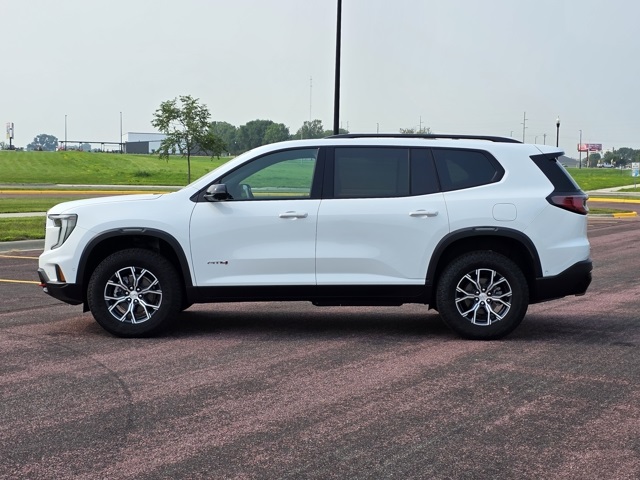 2024 GMC Acadia AT4