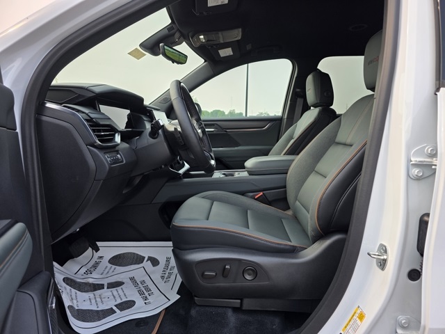 2024 GMC Acadia AT4