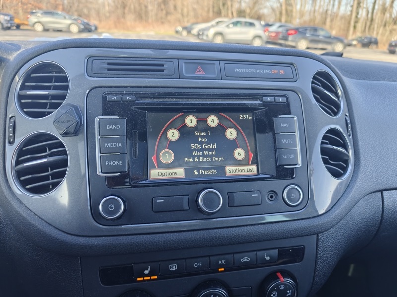 Used 2013 Volkswagen Tiguan SUV