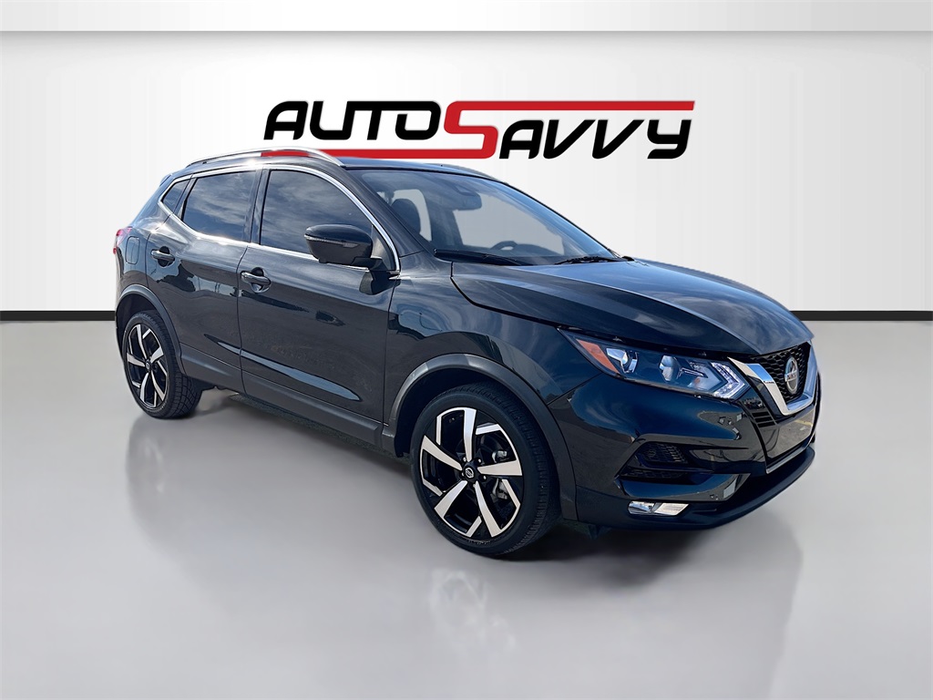 2021 Nissan Rogue Sport SL's photo