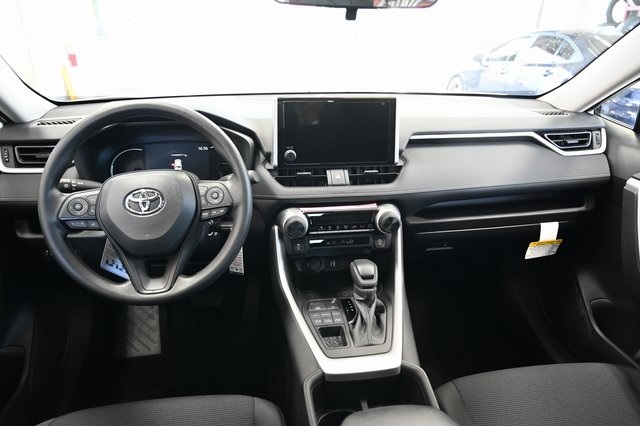 2025 Toyota RAV4 LE photo 13