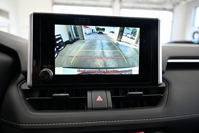 2025 Toyota RAV4 LE photo 16