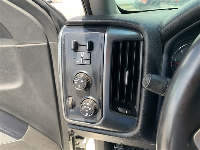 2015 White Diamond Tricoat Chevrolet Silverado 1500 LT 4X4 Truck