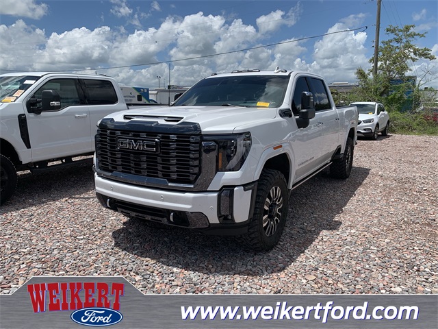 2024 White Frost Tricoat GMC Sierra 2500HD Denali Ultimate Truck