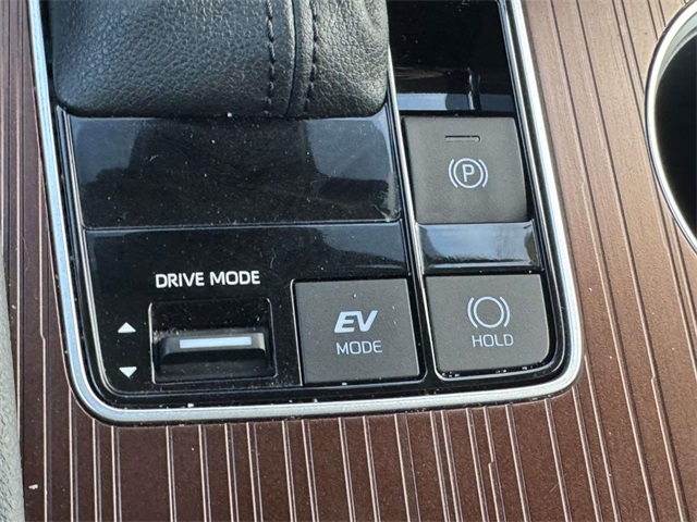 Used 2023 Toyota Sienna Van