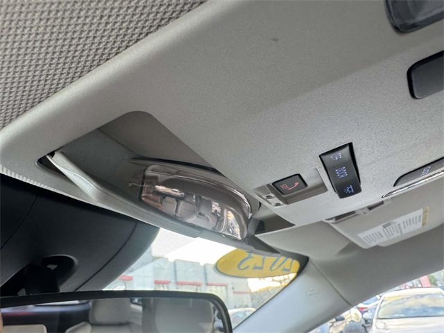 Used 2023 Toyota Sienna Van