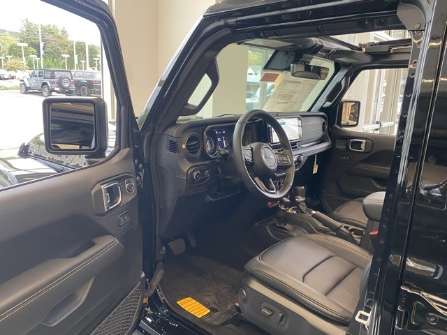 new 2025 Jeep Wrangler car, priced at $91,051