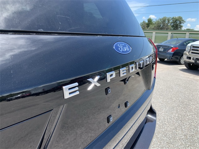 2025 Dark Matter Gray Metallic Ford Expedition Active 4X4 SUV