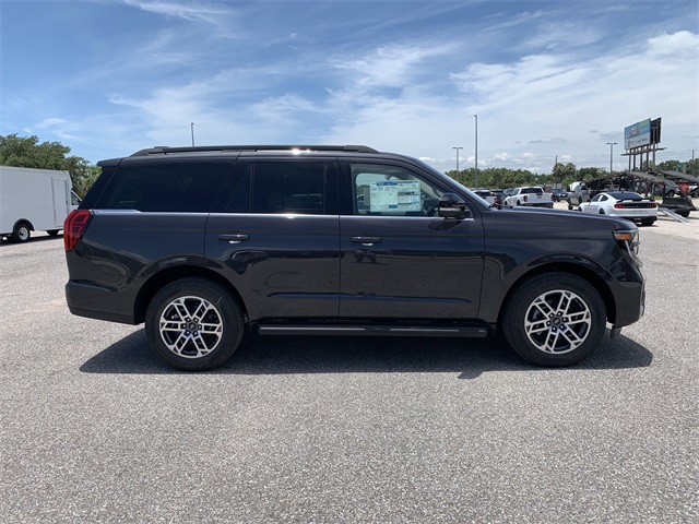 2025 Dark Matter Gray Metallic Ford Expedition Active 4X4 SUV