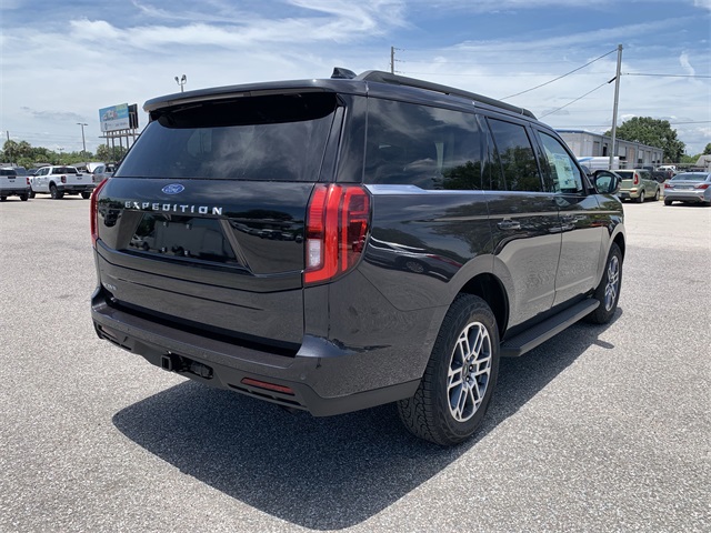 2025 Dark Matter Gray Metallic Ford Expedition Active 4X4 SUV