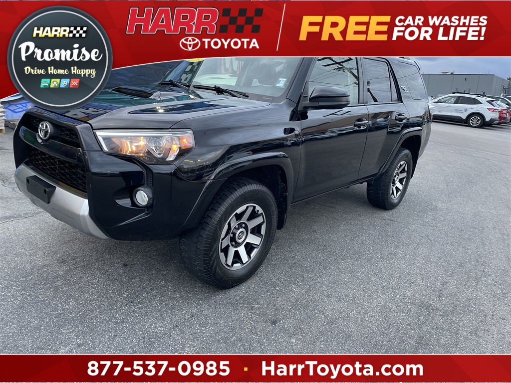 2018 Toyota 4Runner Off-Road's photo