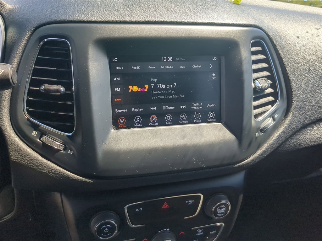2020 Jeep Compass Latitude photo 14