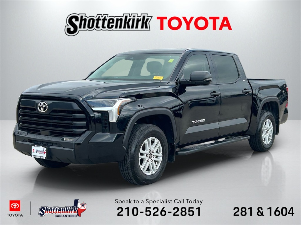 2024 Toyota Tundra SR5's photo