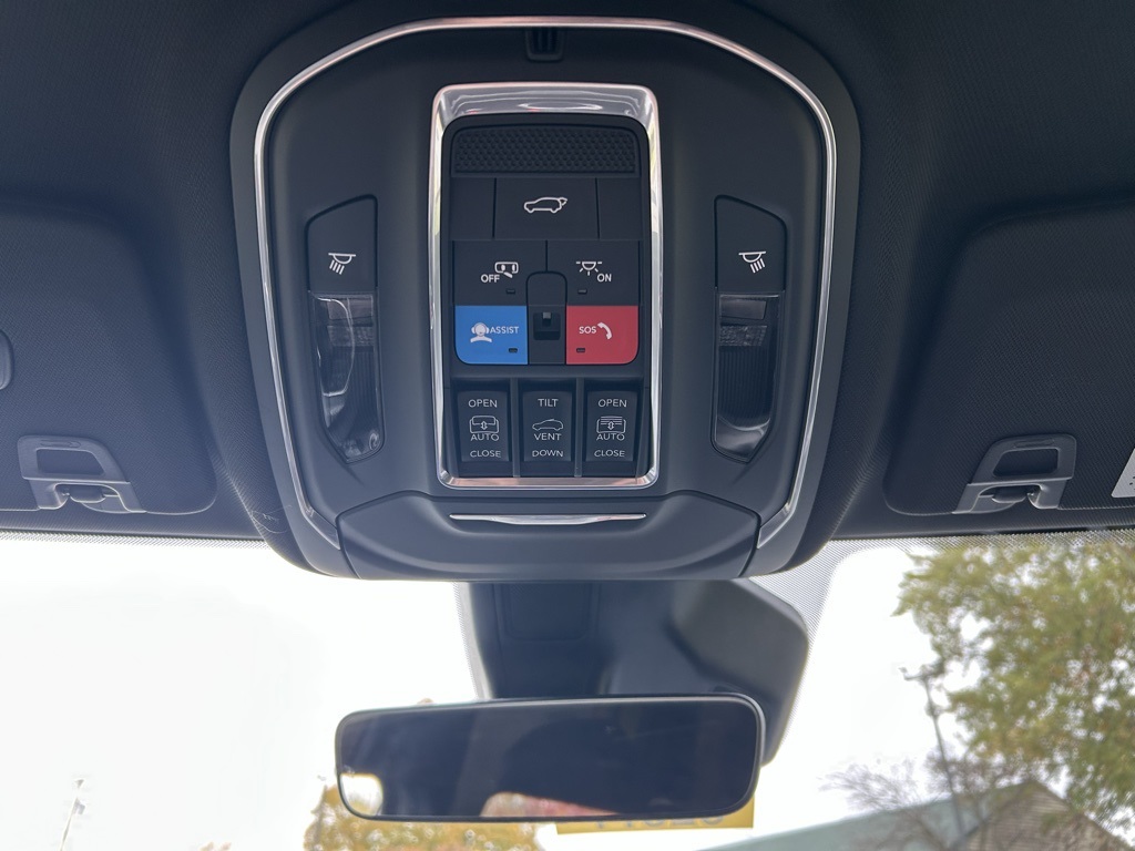 new 2025 Jeep Grand Cherokee L car, priced at $52,585