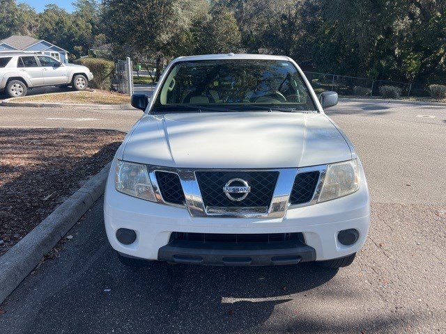 2013 Nissan Frontier SV's photo