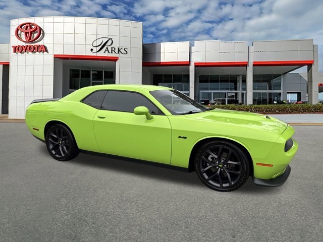 2023 Dodge Challenger R/T's photo