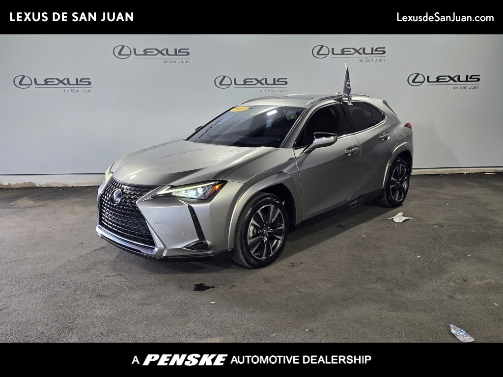2022 Lexus UX 200's photo
