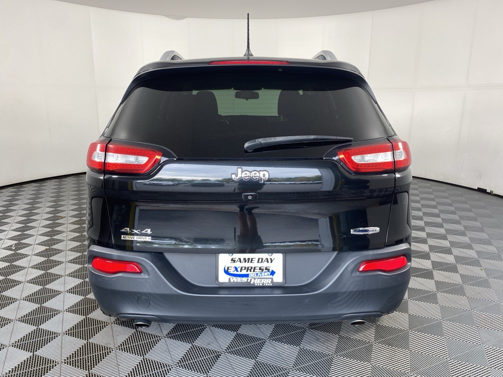 2014 Jeep Cherokee Latitude photo 12