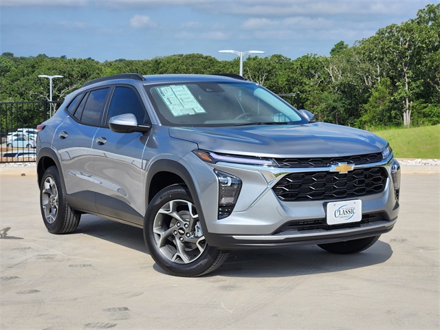 2025 Sterling Gray Metallic Chevrolet Trax LT SUV