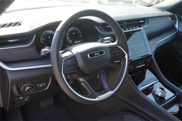 2025 Jeep Grand Cherokee Altitude X photo 14