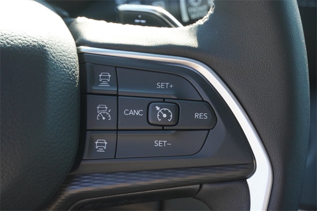 2025 Jeep Grand Cherokee Altitude X photo 24