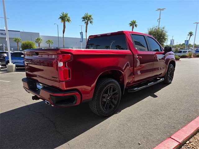 2022 Chevrolet Silverado RST photo 3