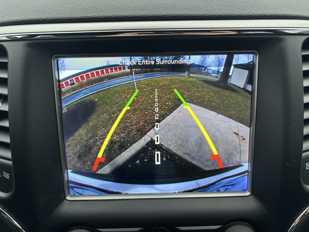 used 2018 Jeep Grand Cherokee car, priced at $13,373