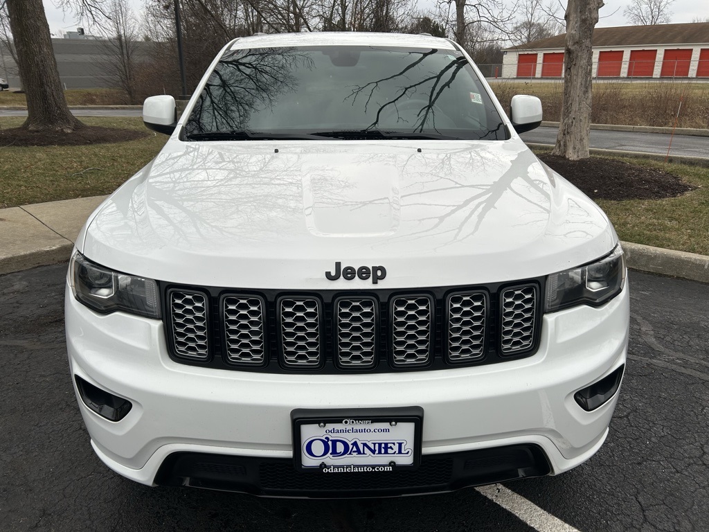 used 2018 Jeep Grand Cherokee car, priced at $13,373
