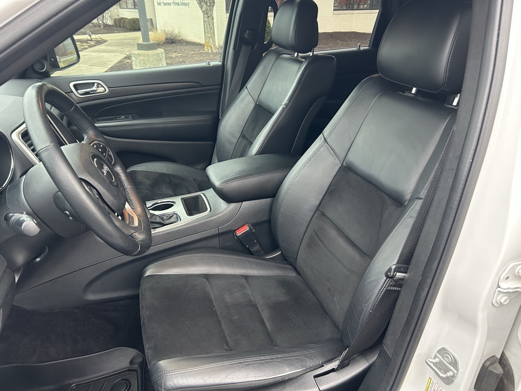 used 2018 Jeep Grand Cherokee car, priced at $13,373