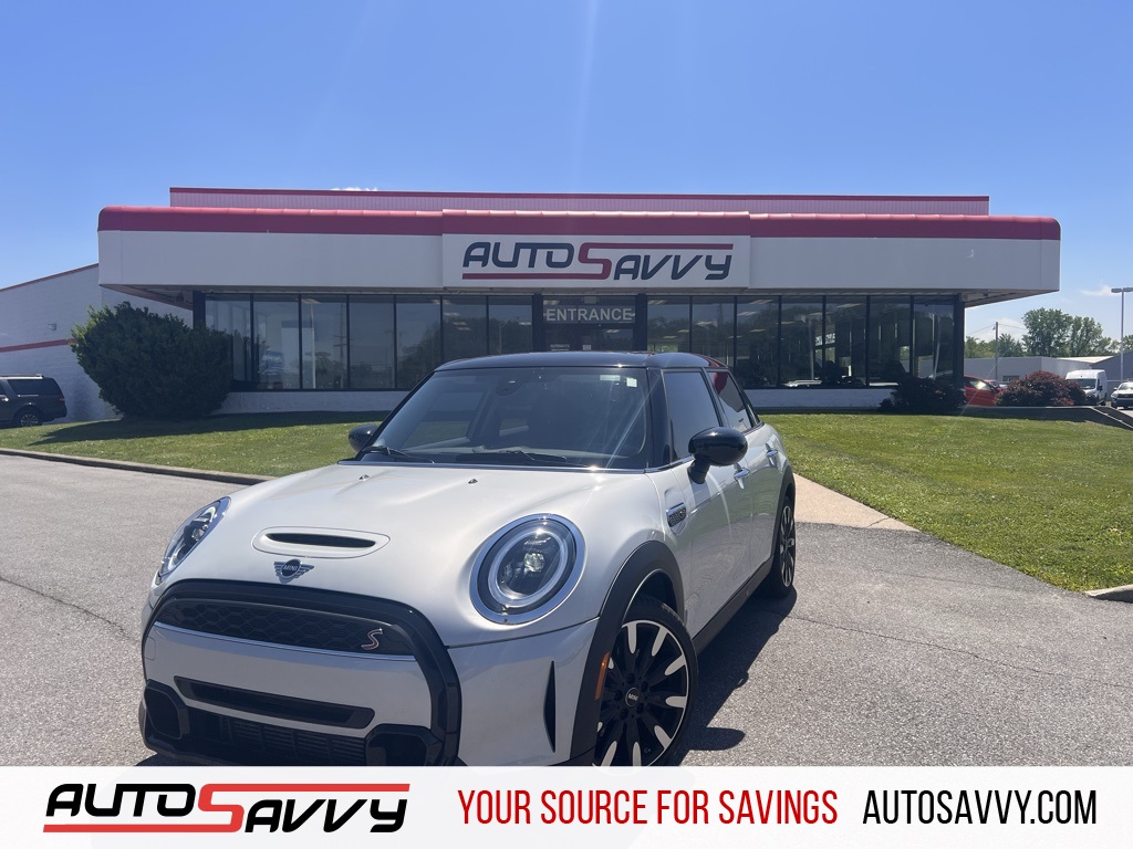 2023 MINI Hardtop 4 Door