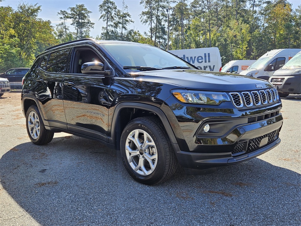 2026 Jeep Compass Latitude's photo