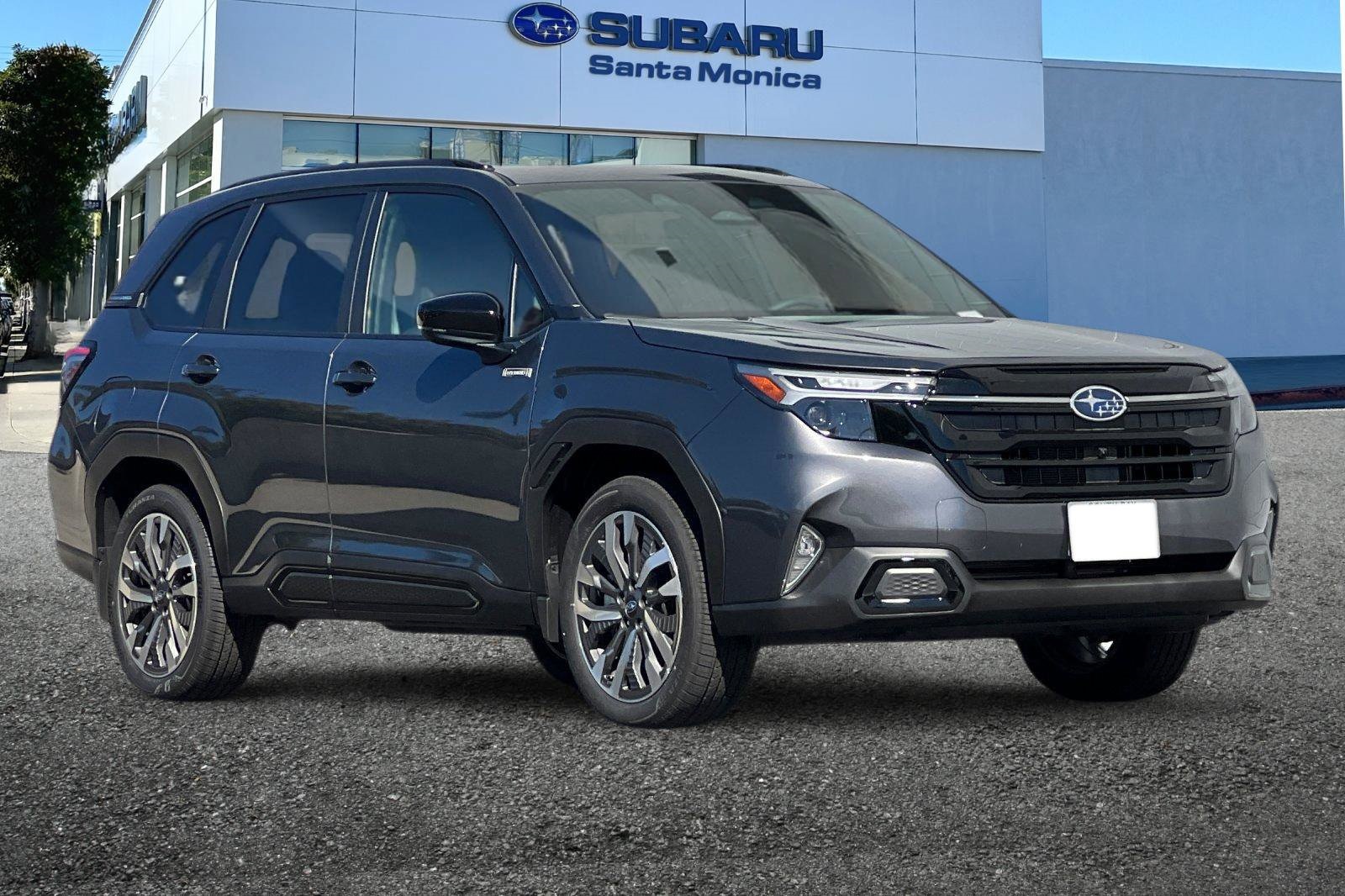 2025 Subaru Forester Touring's photo