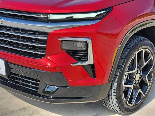 2025 Radiant Red Tintcoat Chevrolet Traverse High Country FWD SUV