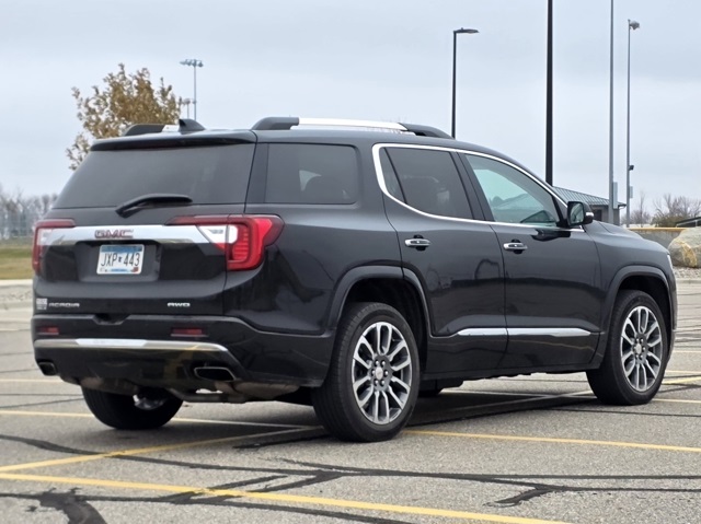 2022 GMC Acadia AWD Denali