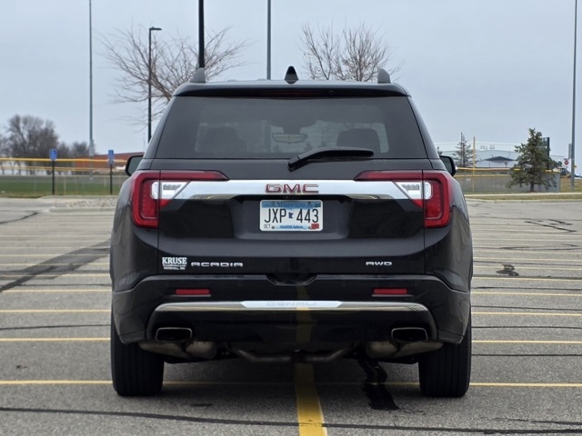 2022 GMC Acadia AWD Denali