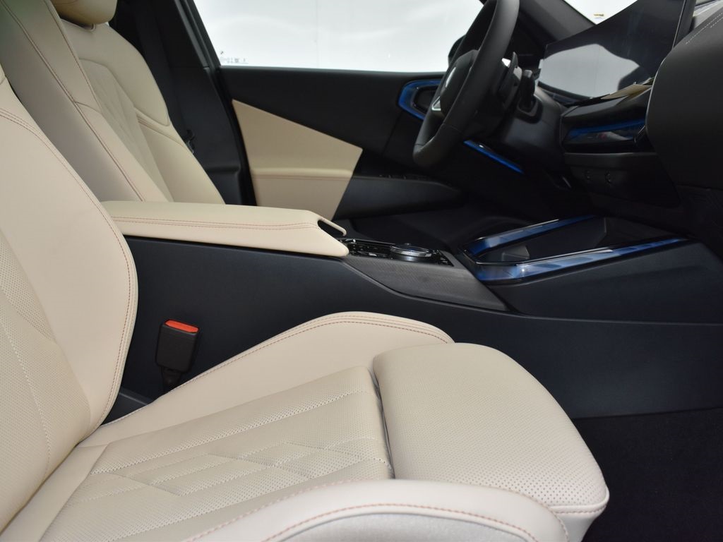 2025 Black Sapphire Metallic BMW X3 30 xDrive AWD SUV