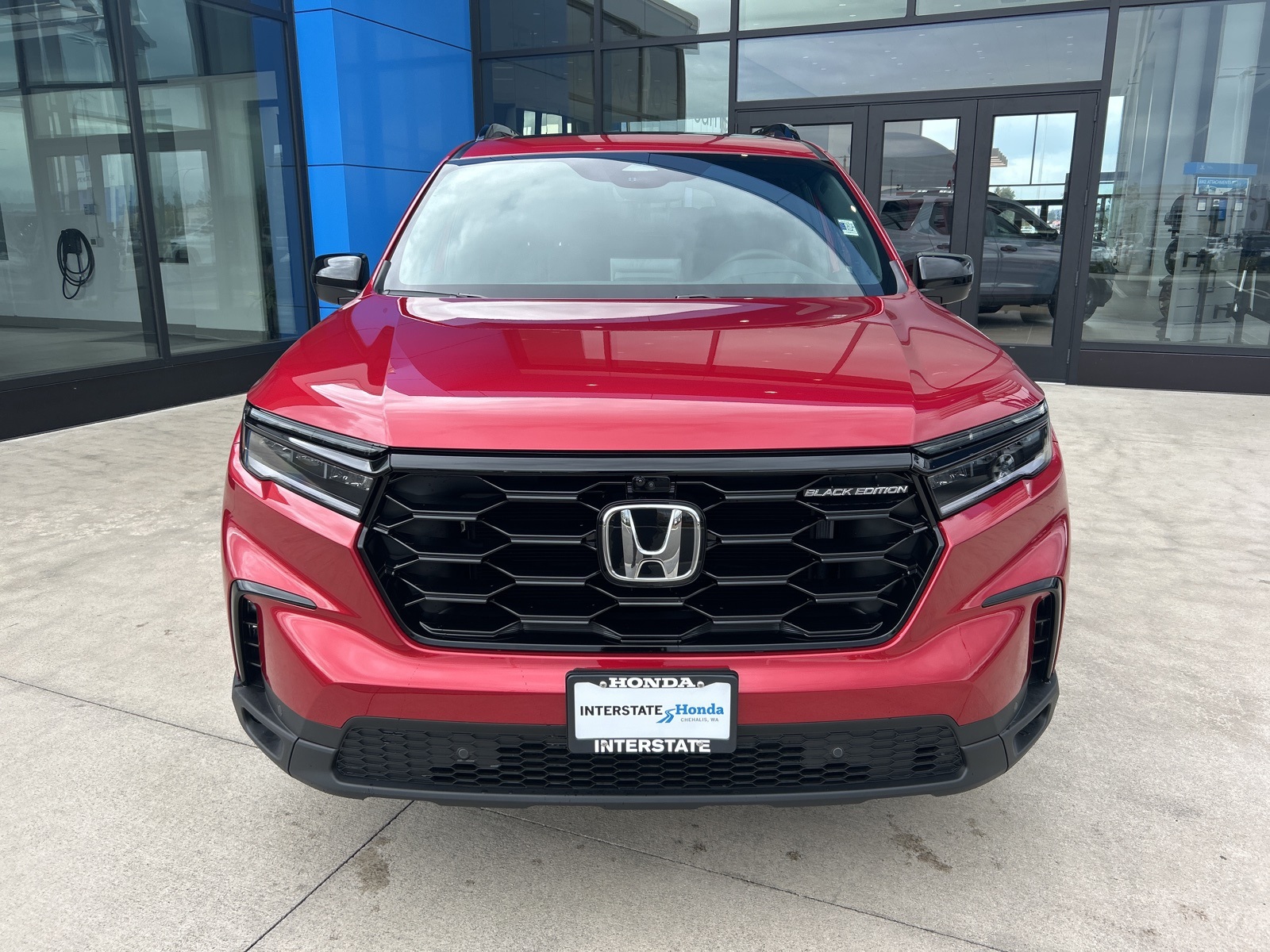 2025 Honda Pilot Black Edition photo 2