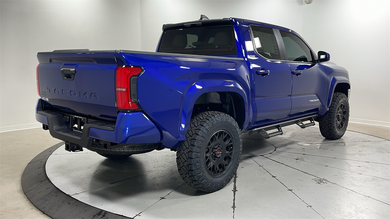 2025 Toyota Tacoma SR5 Double Cab photo 5