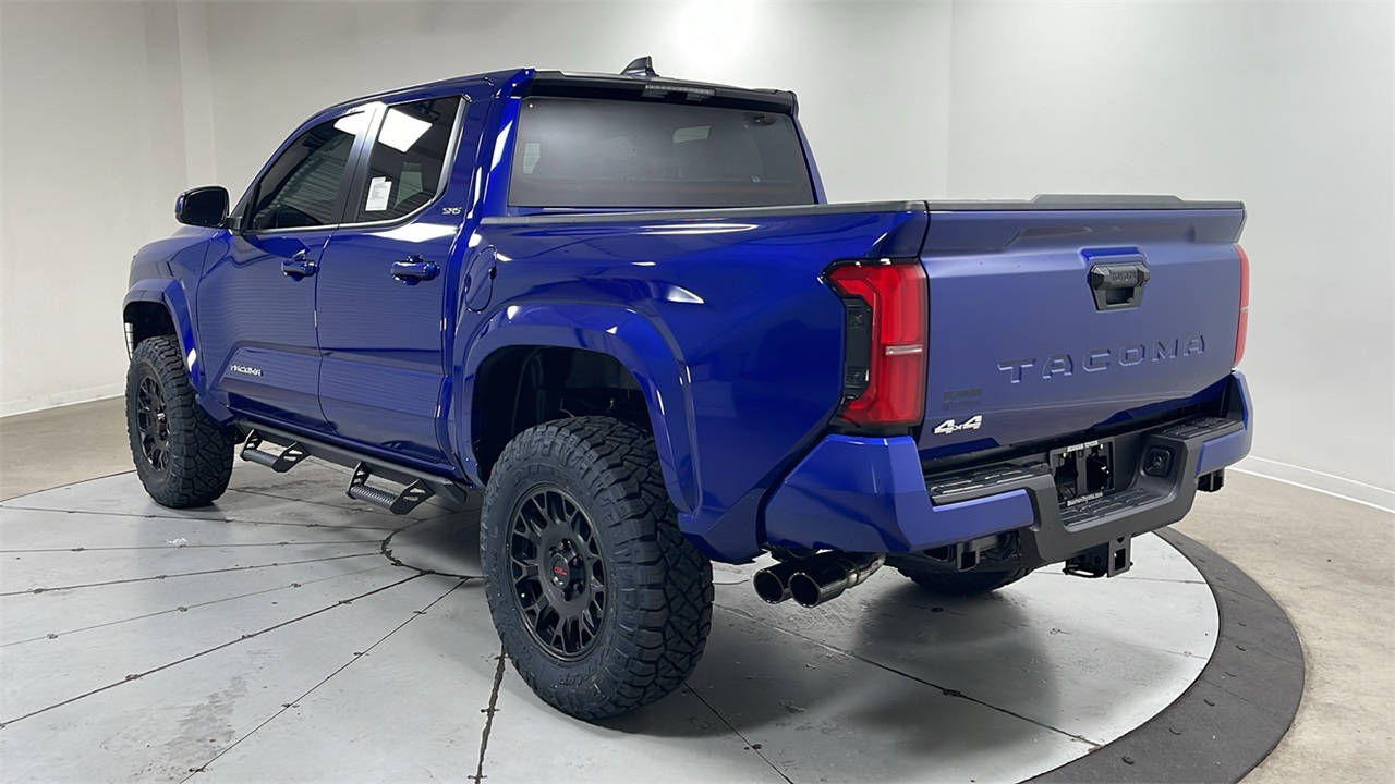 2025 Toyota Tacoma SR5 Double Cab photo 7
