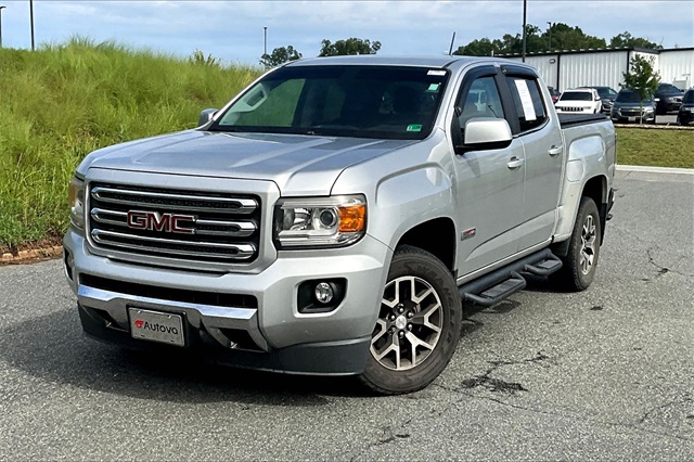 2015 Quicksilver Metallic GMC Canyon SLE1 4X4 Truck