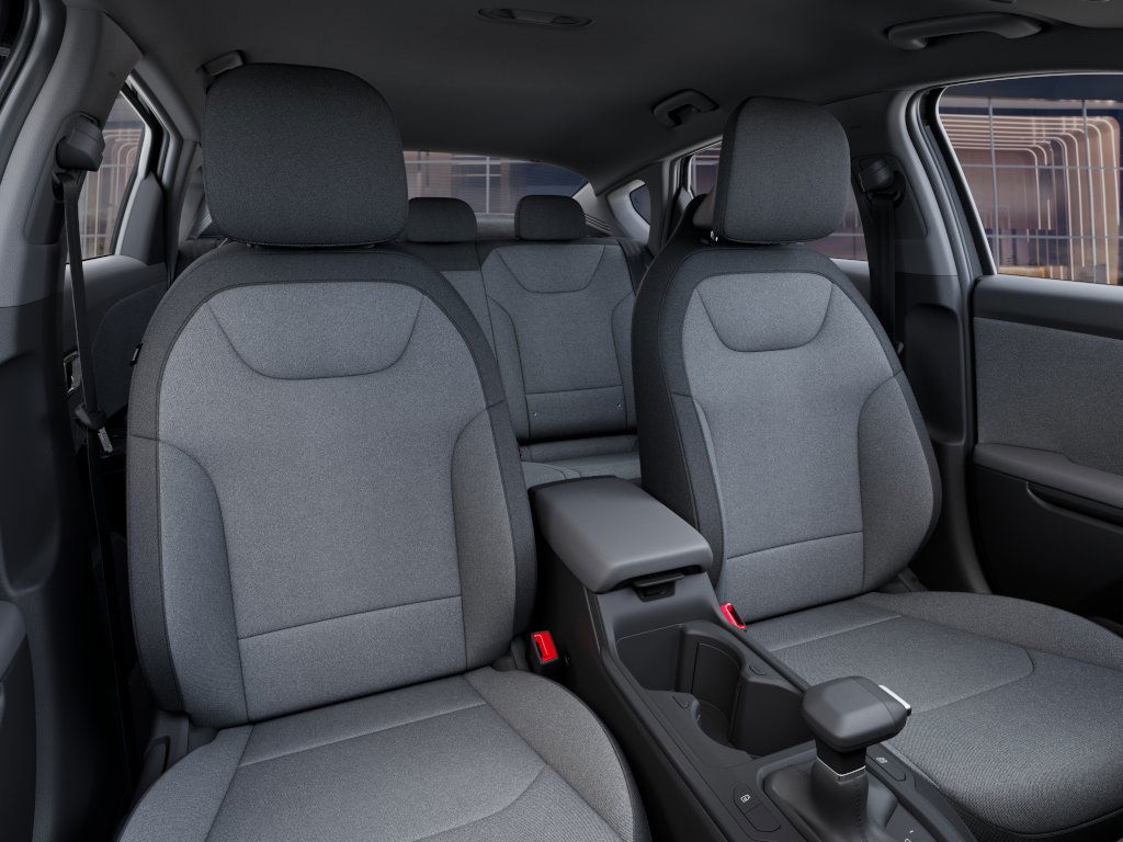 2025 Kia K4 LXS photo 14