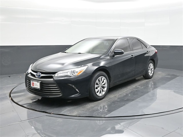2015 Toyota Camry LE Hybrid's photo