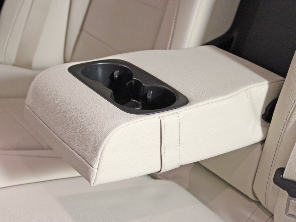 used 2026 Mercedes-Benz GLE car, priced at $65,988