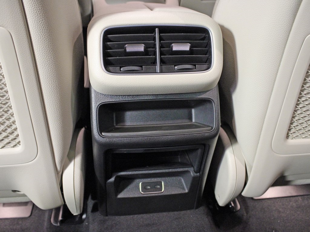 used 2026 Mercedes-Benz GLE car, priced at $65,988