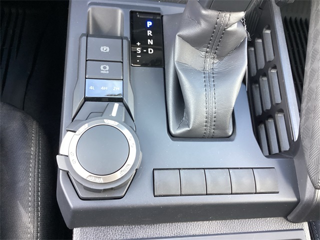 2025 Toyota Tacoma SR Double Cab photo 22